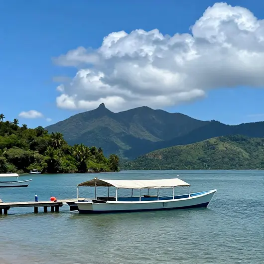 Como utilizar o Barco Conceição-Abraão na Ilha Grande