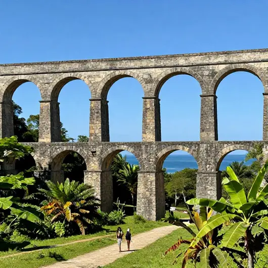 Descubra a História do Aqueduto de Ilha Grande
