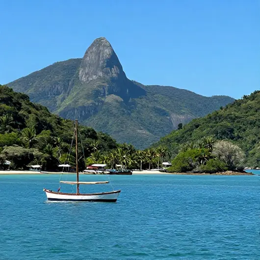 Descubra as Melhores Escunas em Ilha Grande: Um Guia Completo